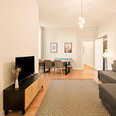 Spacious 2-Bedroom In The Heart Of Friedrichshain